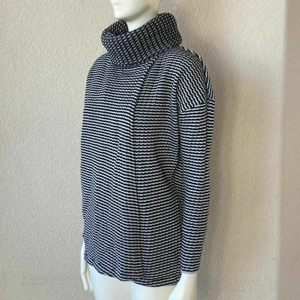Cabi Fergie Split Turtleneck Sweater Black White